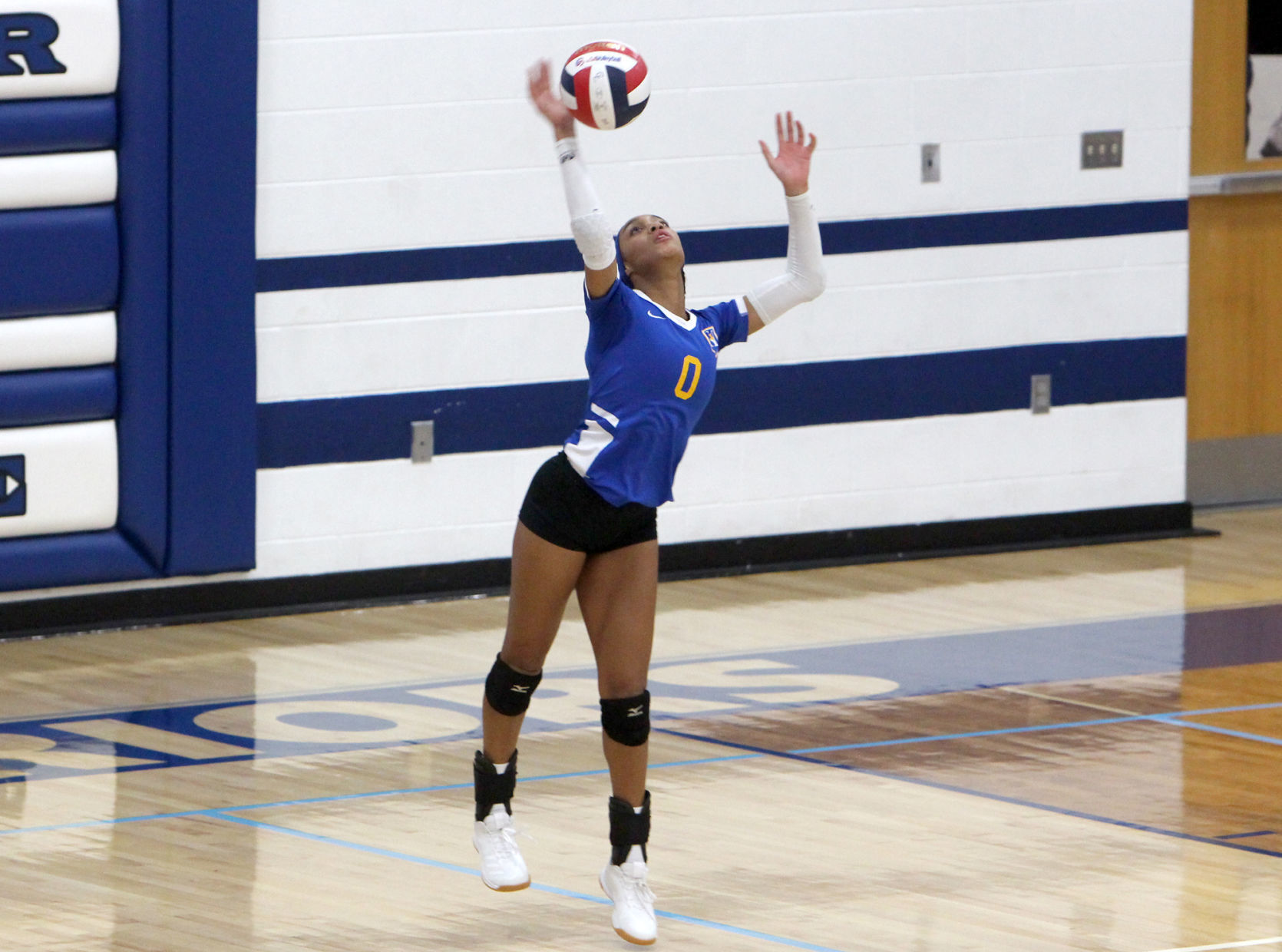 McDonell volleyball at Clear Lake 10-31-19